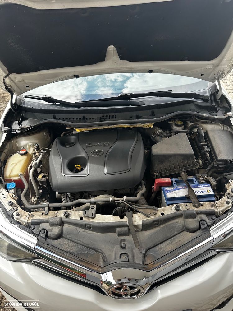 Toyota Auris 1.4 D-4D Comfort+Pack Techno - 16