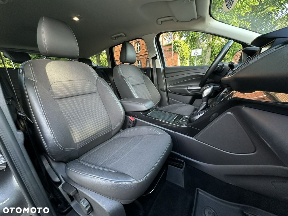 Ford Kuga - 9