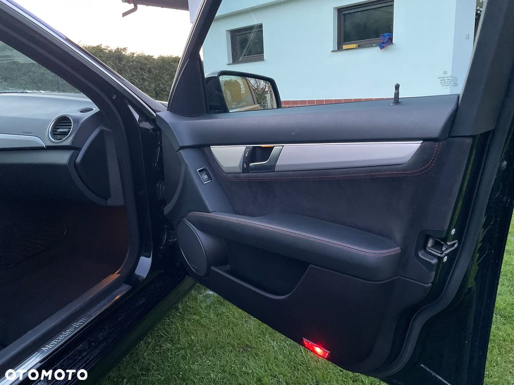 Mercedes-Benz Klasa C - 28