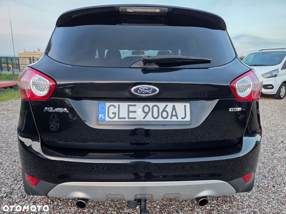 Ford Kuga 2.0 TDCi 2x4 Titanium - 13