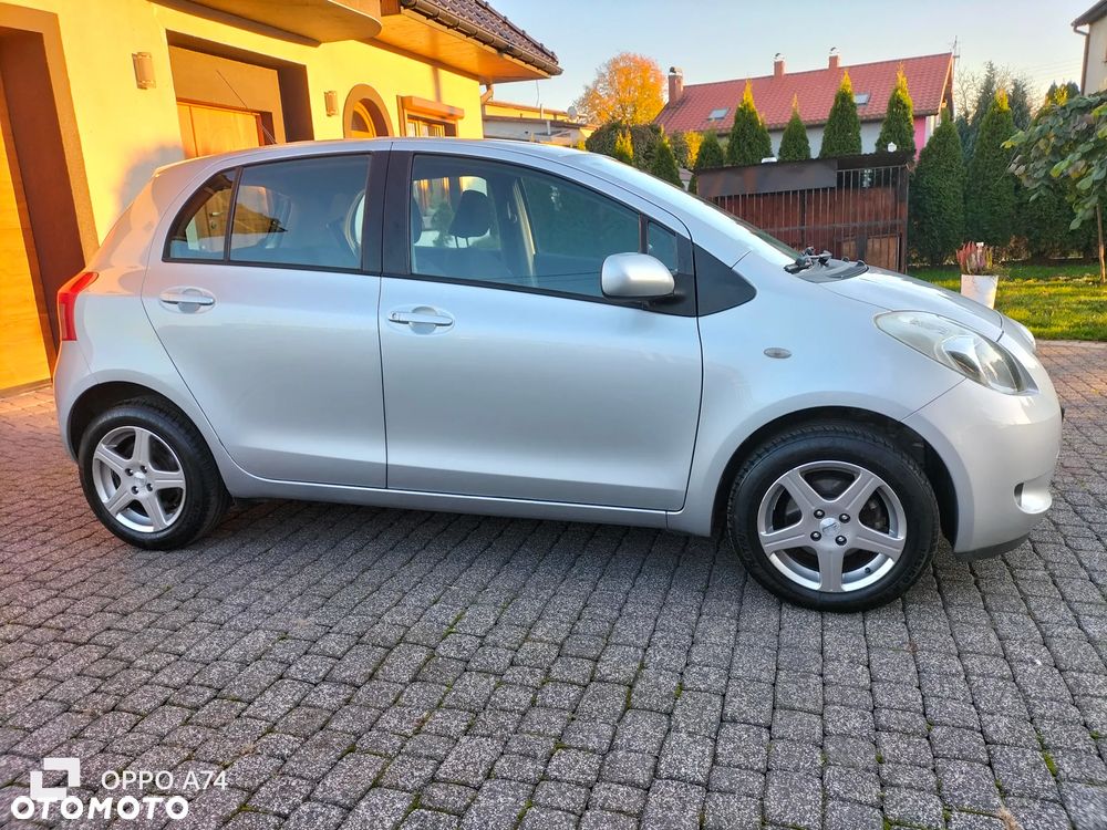 Toyota Yaris 1.3 VVT-i Sol - 6