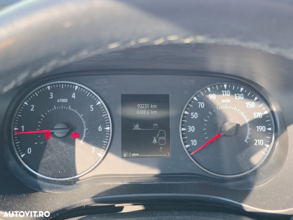 Dacia Logan TCe 90 MT6 Comfort - 10