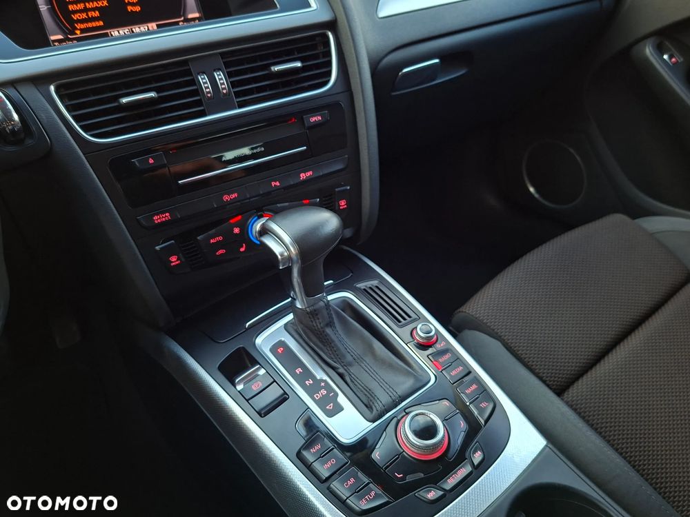 Audi A4 Allroad 2.0 TDI DPF S tronic - 31