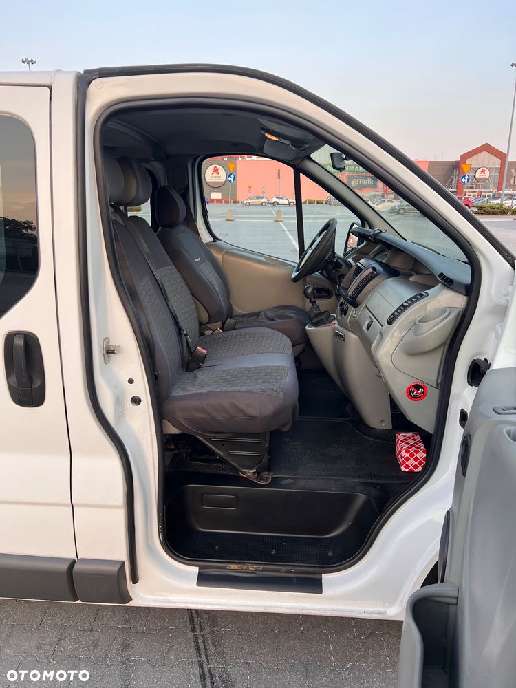 Renault Trafic Passenger - 7