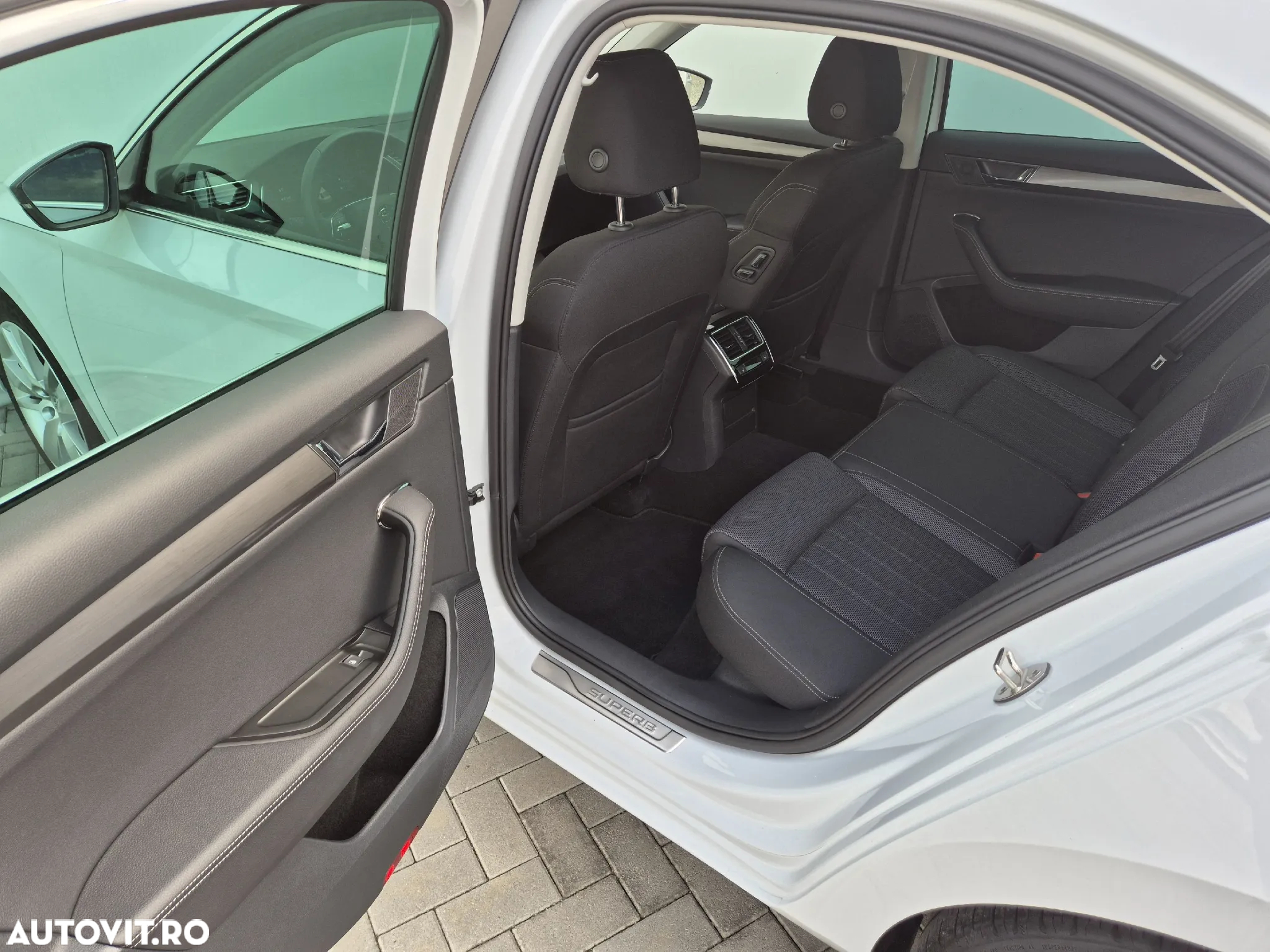 Skoda Superb 1.4 TSI iV DSG Style - 11