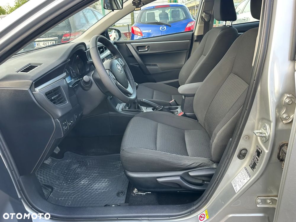 Toyota Corolla - 14