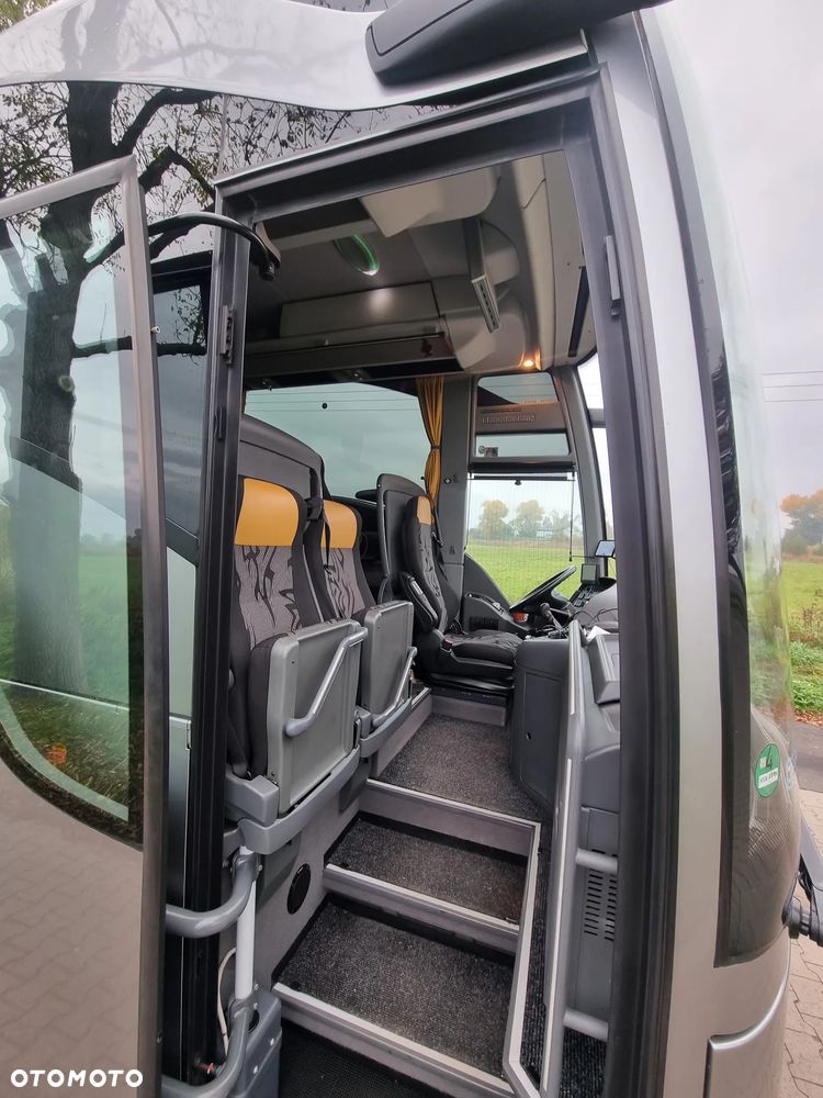 Mercedes-Benz Tourismo - 13
