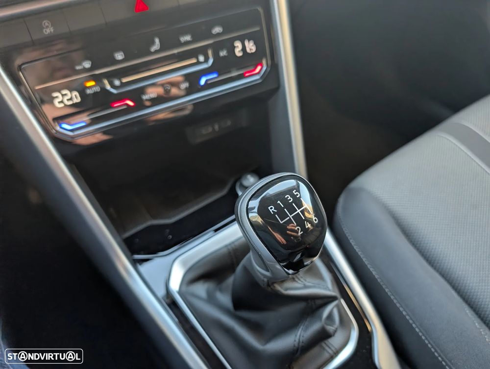 VW T-Roc 2.0 TDI Urban - 19