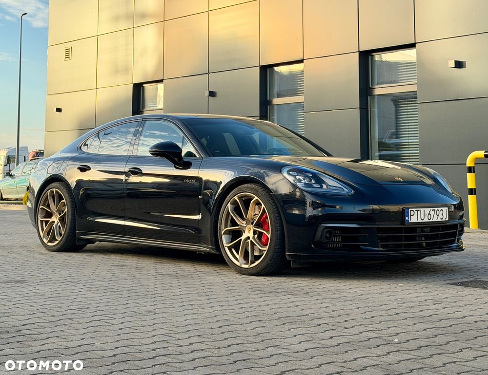Porsche Panamera 4 - 1