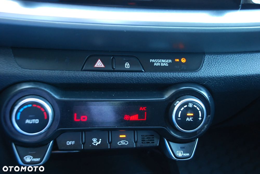 Kia Stonic 1.6 CRDi Vision - 27