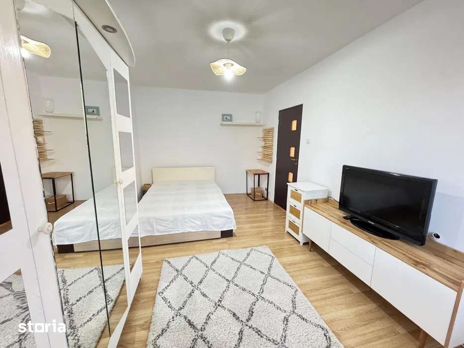 2 camere/ Luica/ parcare/renovat — fotografia 3