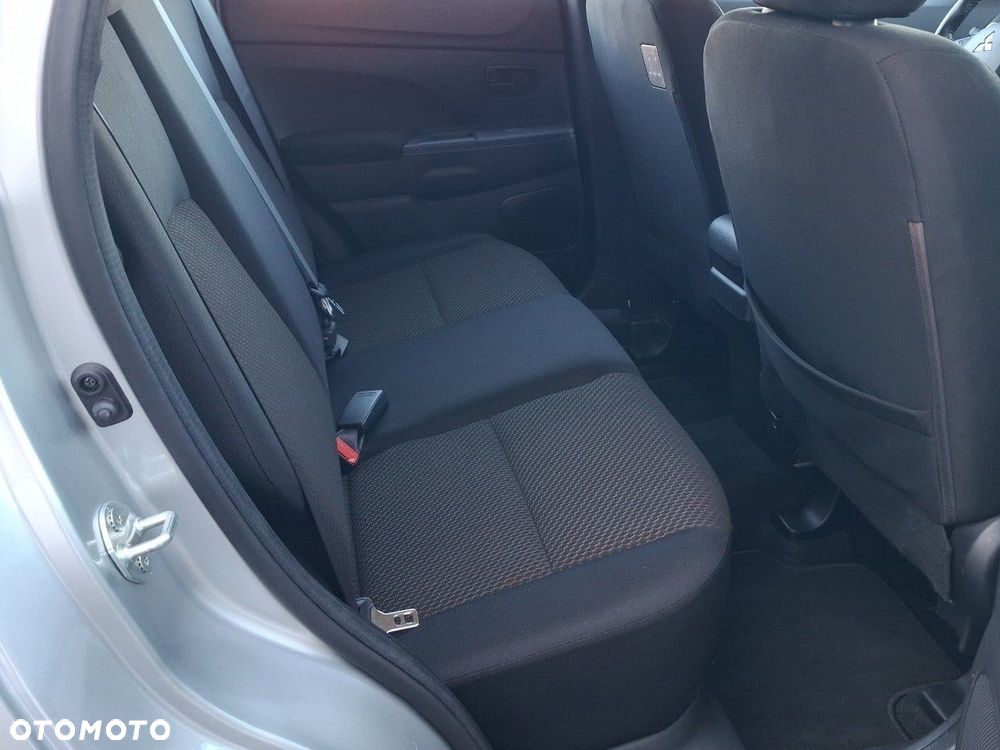 Mitsubishi ASX 2.0 Invite 4WD CVT - 19