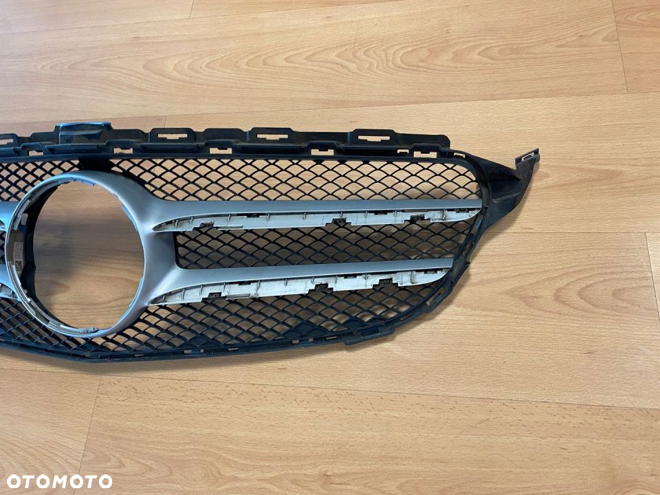 MERCEDES W205 AMG ATRAPA GRILL A2058800183 - 2