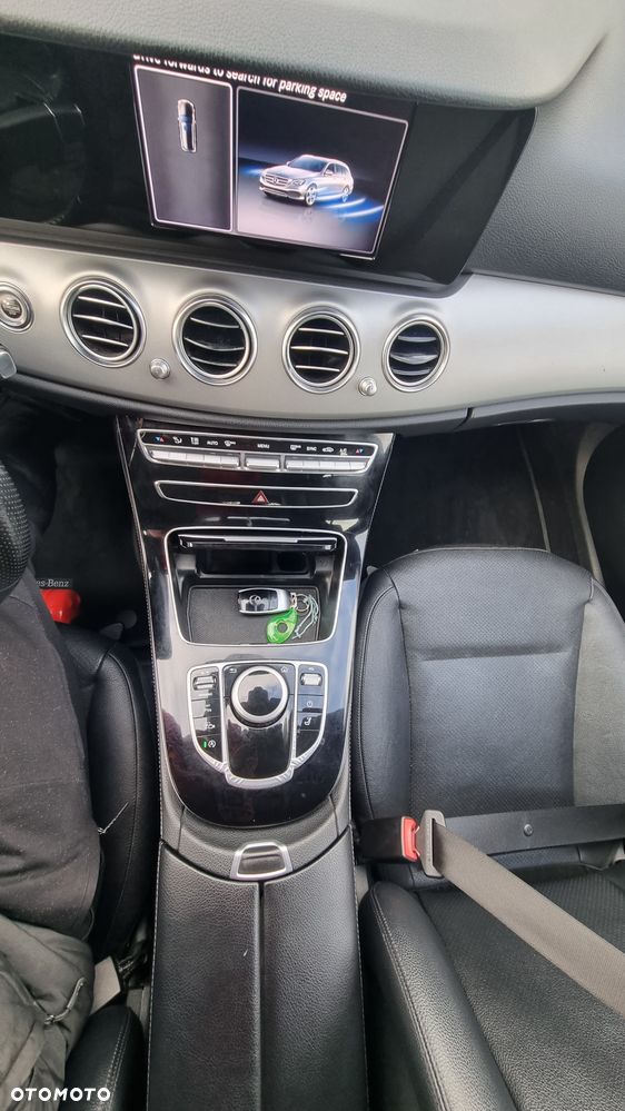 Mercedes-Benz Klasa E 200 9G-TRONIC - 20