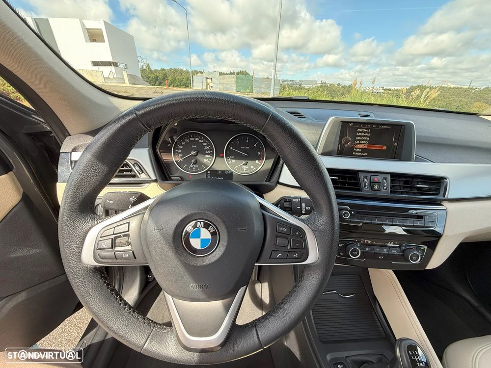 BMW X1 16 d sDrive Line Sport - 16
