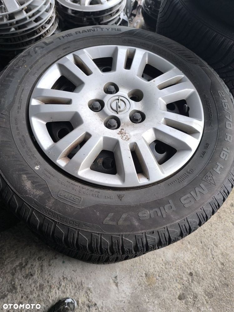 Koła zimowe 16 Opel Antara Chevrolet Captiva  215/70R16  Uniroyal - 2