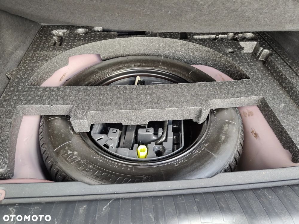 Peugeot 2008 PureTech 110 GPF Stop&Start EAT6 Style - 23