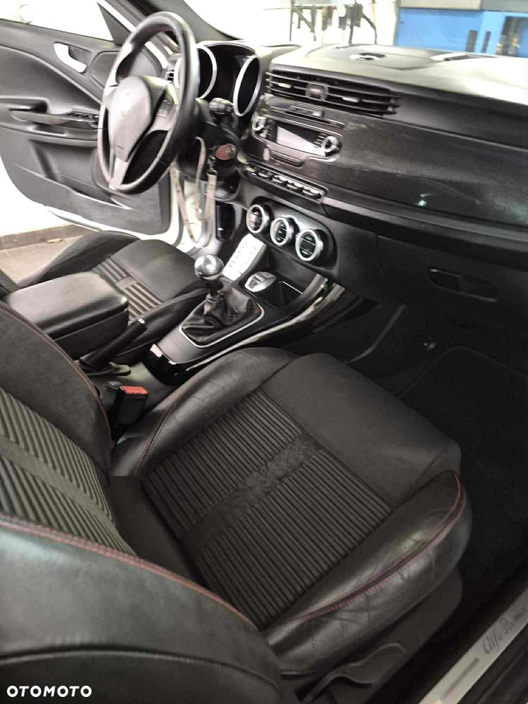 Alfa Romeo Giulietta 1.4 TB MultiAir Distinctive - 30