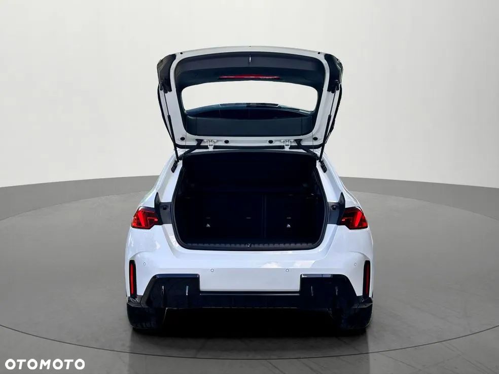 BMW Seria 1 120 mHEV - 15