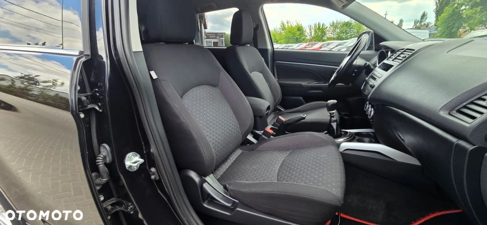 Mitsubishi ASX 1.8 DI-D 2WD Instyle - 32