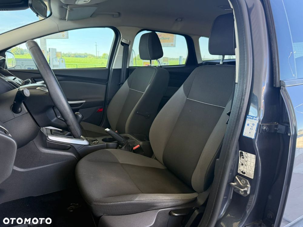Ford Focus - 17