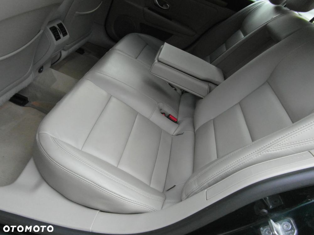 Renault Laguna 2.0 16V Turbo Initiale - 31
