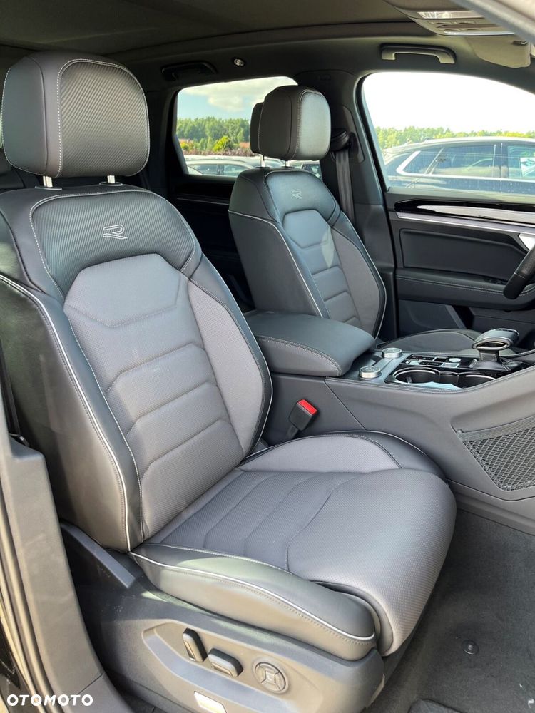 Volkswagen Touareg 3.0 V6 TDI 4Motion R-Line Final Edition - 9