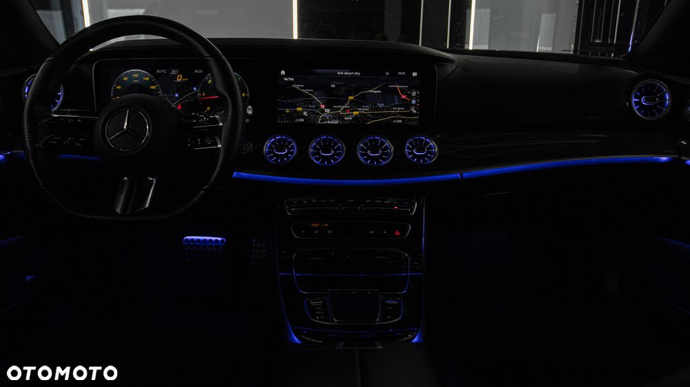 Mercedes-Benz Klasa E 220 d 4-Matic AMG - 23