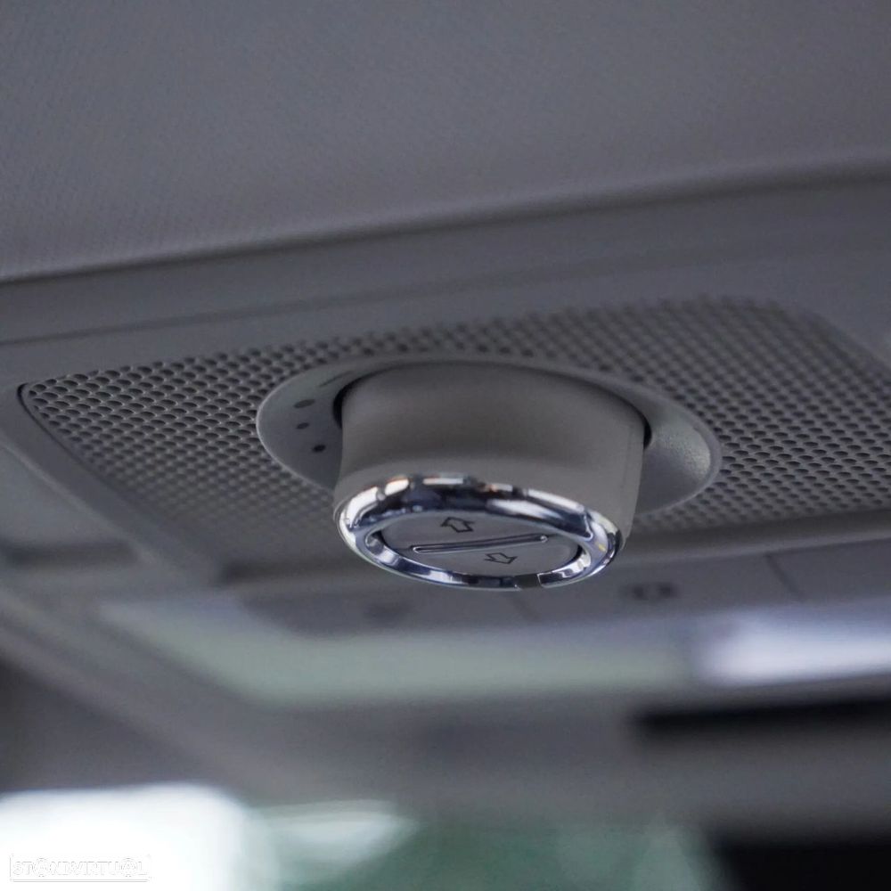 MG ZS EV 44.5 kWh Luxury - 34