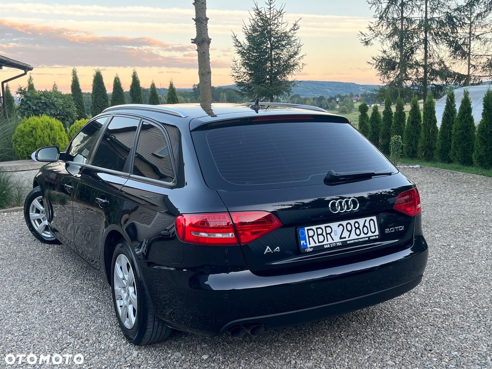 Audi A4 Avant - 10