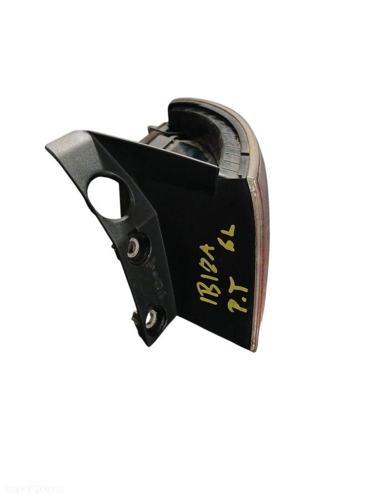 LAMPA PRAWA TYLNA SEAT IBIZA 6L - 2
