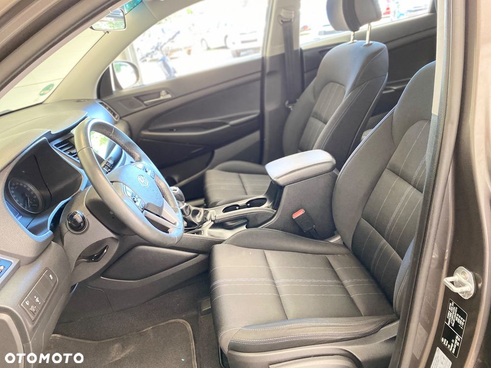 Hyundai Tucson blue 1.6 GDi 2WD Navi - 9