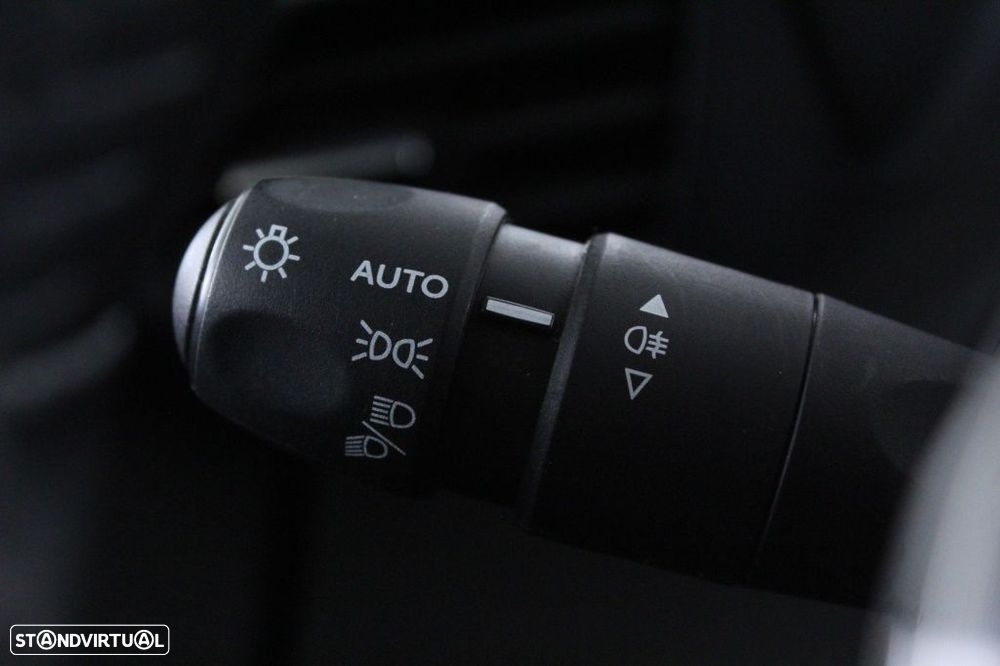 Peugeot 2008 1.2 PureTech Active - 25