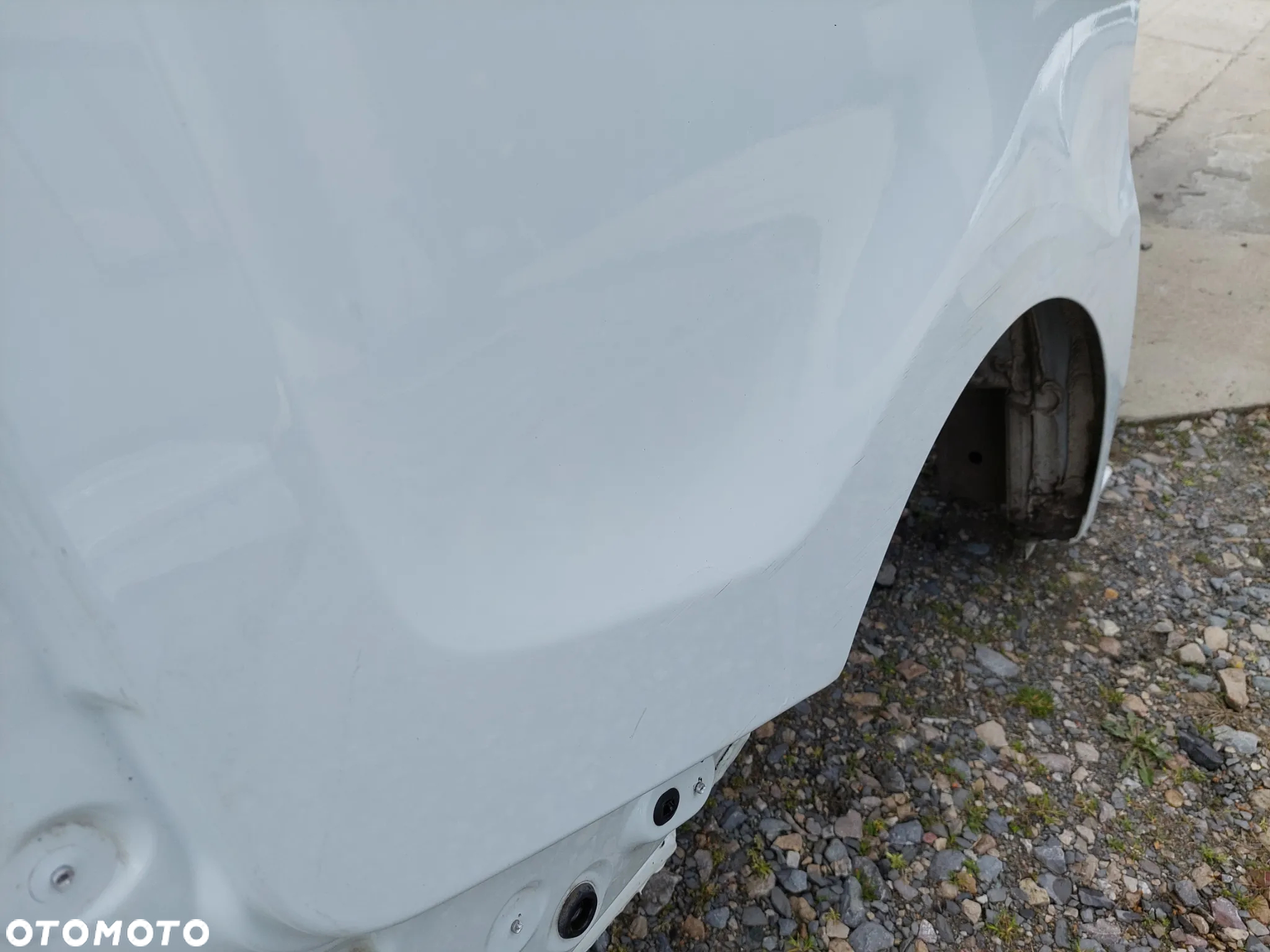 BŁOTNIK PRAWY TYŁ REAULT TRAFIC III 3 R2016 MODEL L1H1 - 4