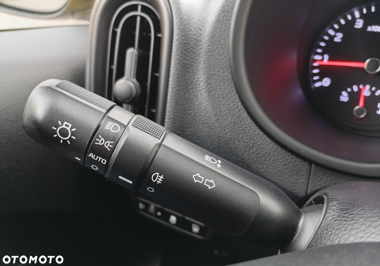 Kia Picanto - 32