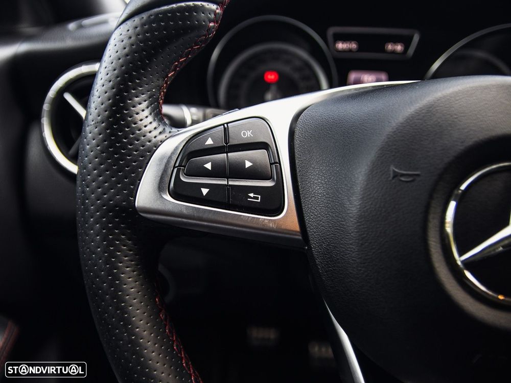 Mercedes-Benz CLA 180 d Shooting Brake AMG Line - 10