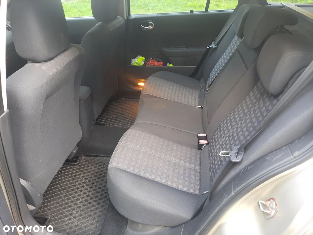 Renault Megane 1.6 16V Confort Authentique - 6