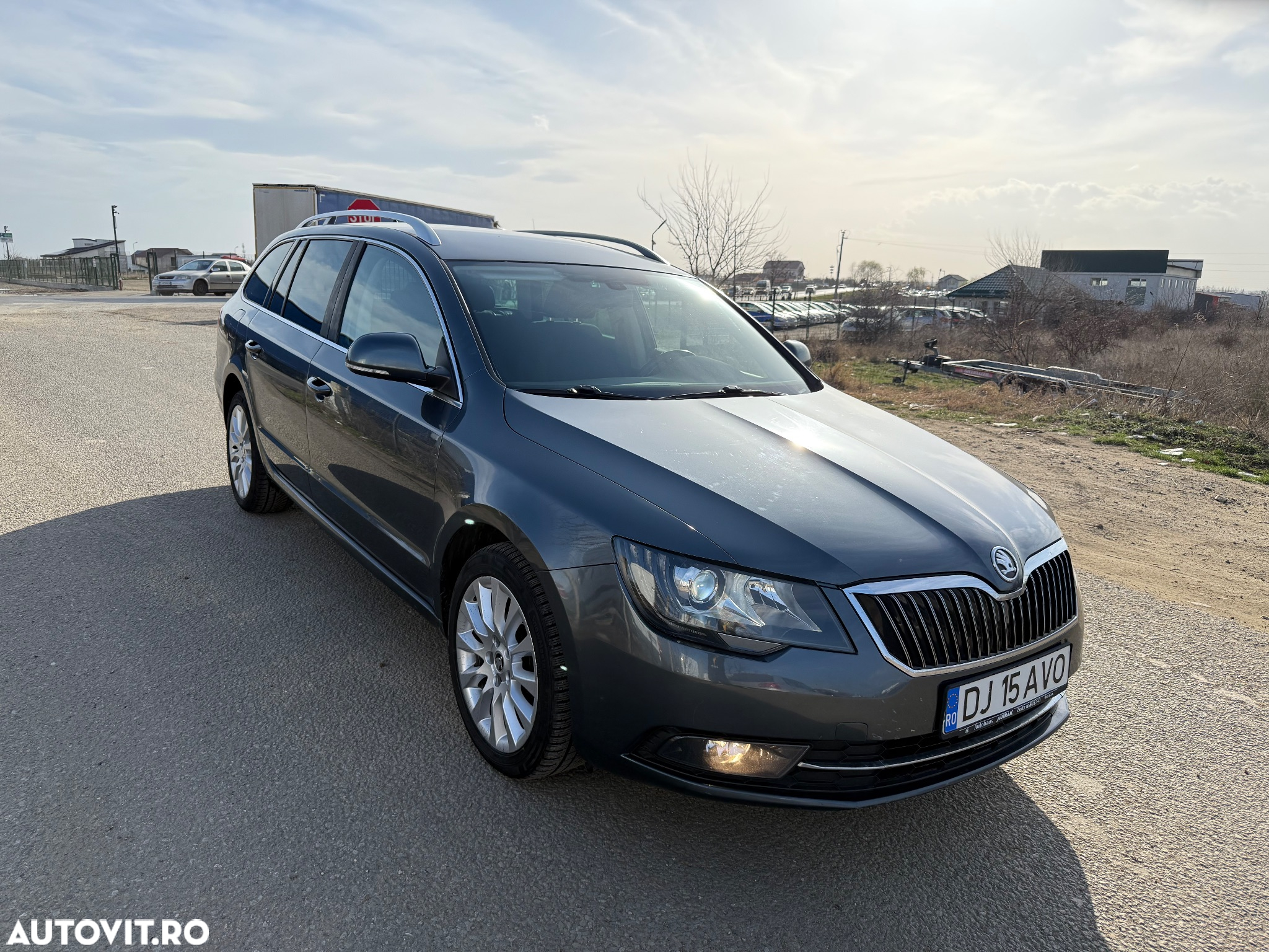 Skoda Superb 2.0 TDI DSG Active - 5