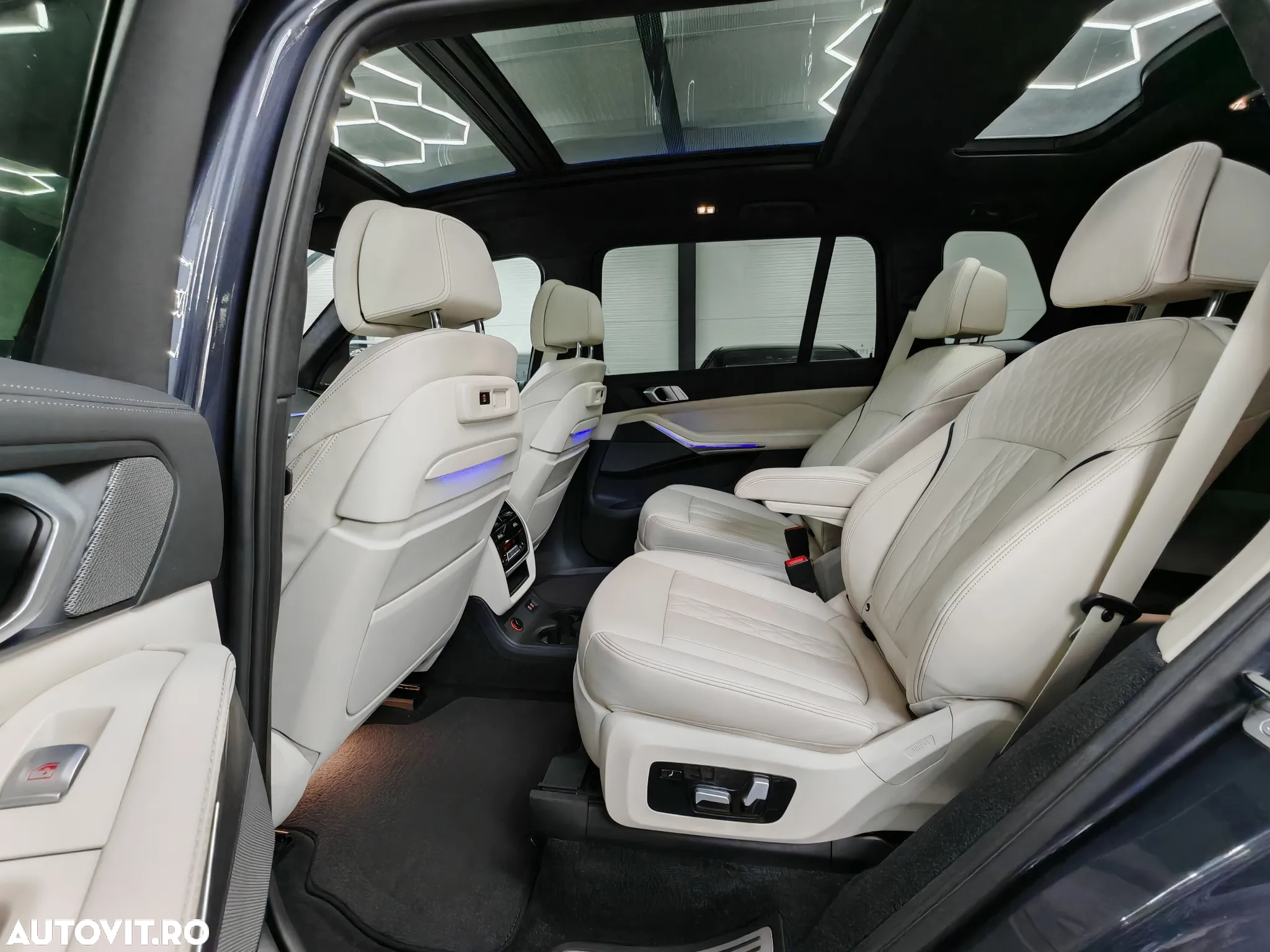 BMW X7 xDrive40i - 10