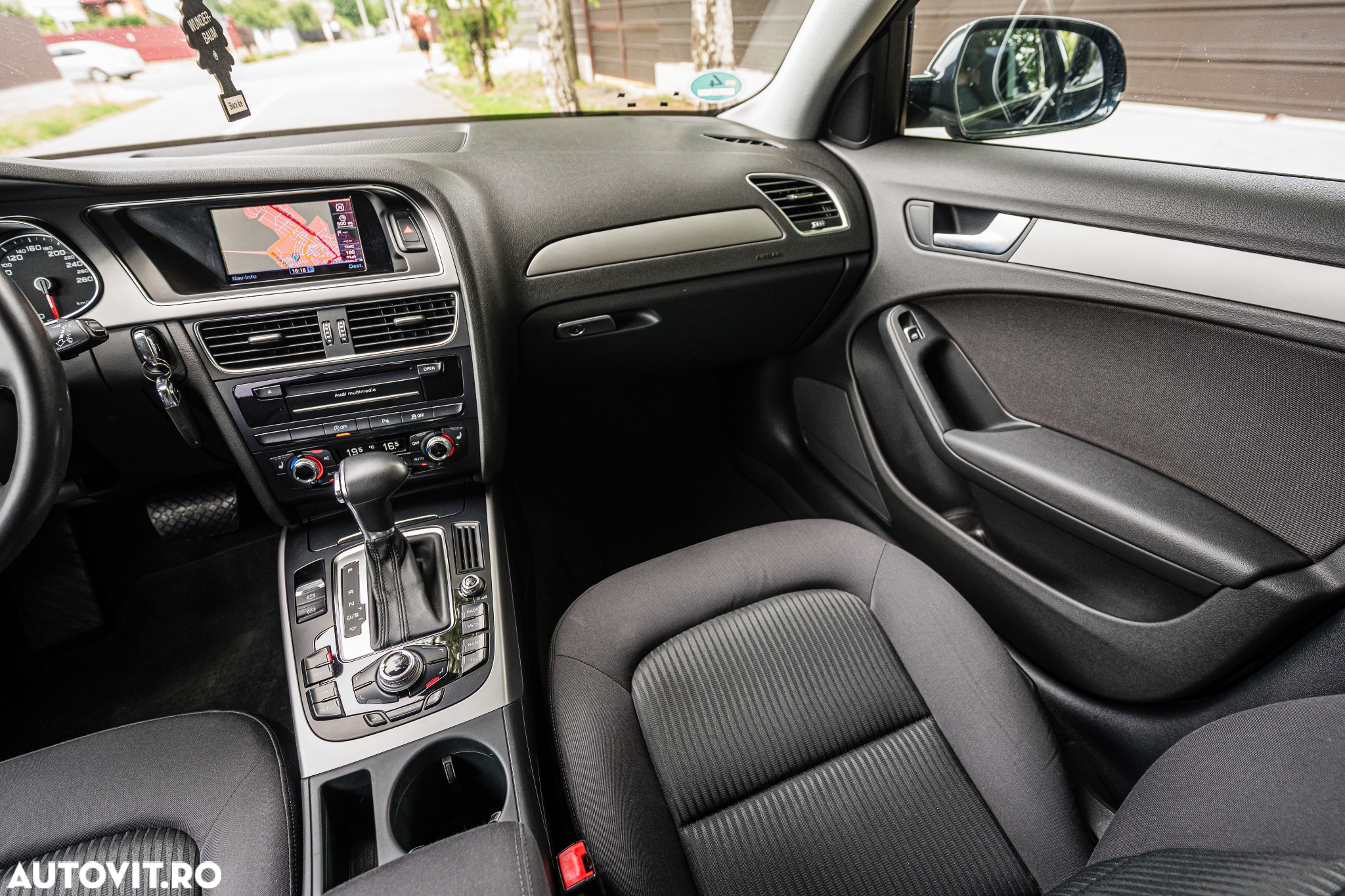 Audi A4 2.0 TDI Multitronic Avant - 22