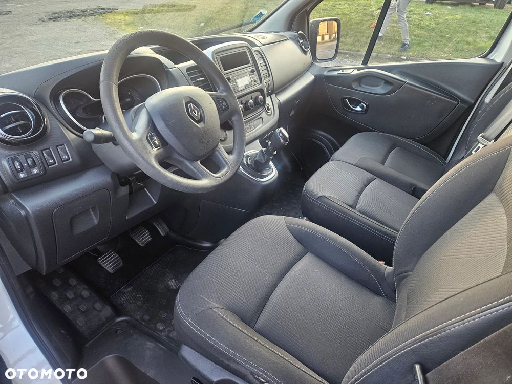 Renault Trafic - 13
