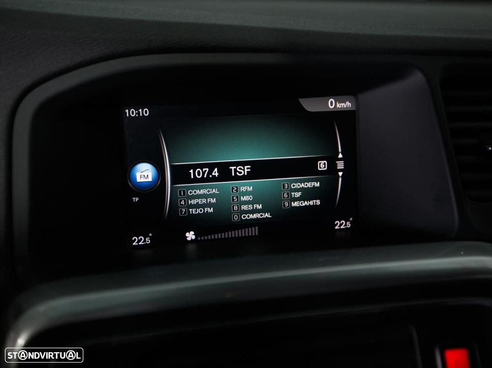 Volvo V60 Cross Country - 14