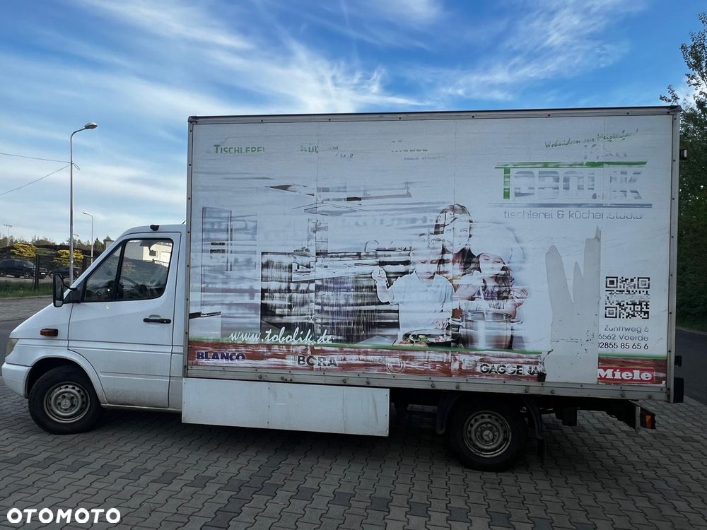Mercedes-Benz Sprinter - 10