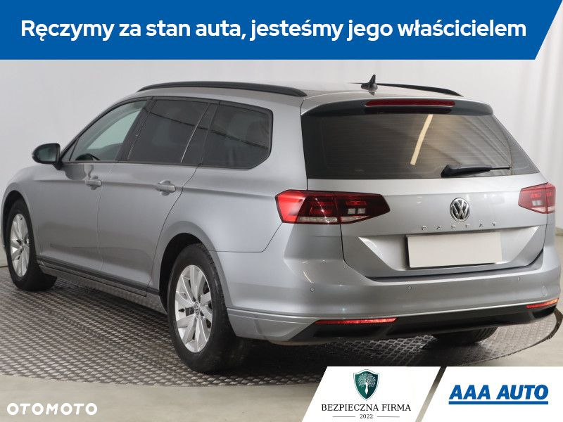 Volkswagen Passat - 5