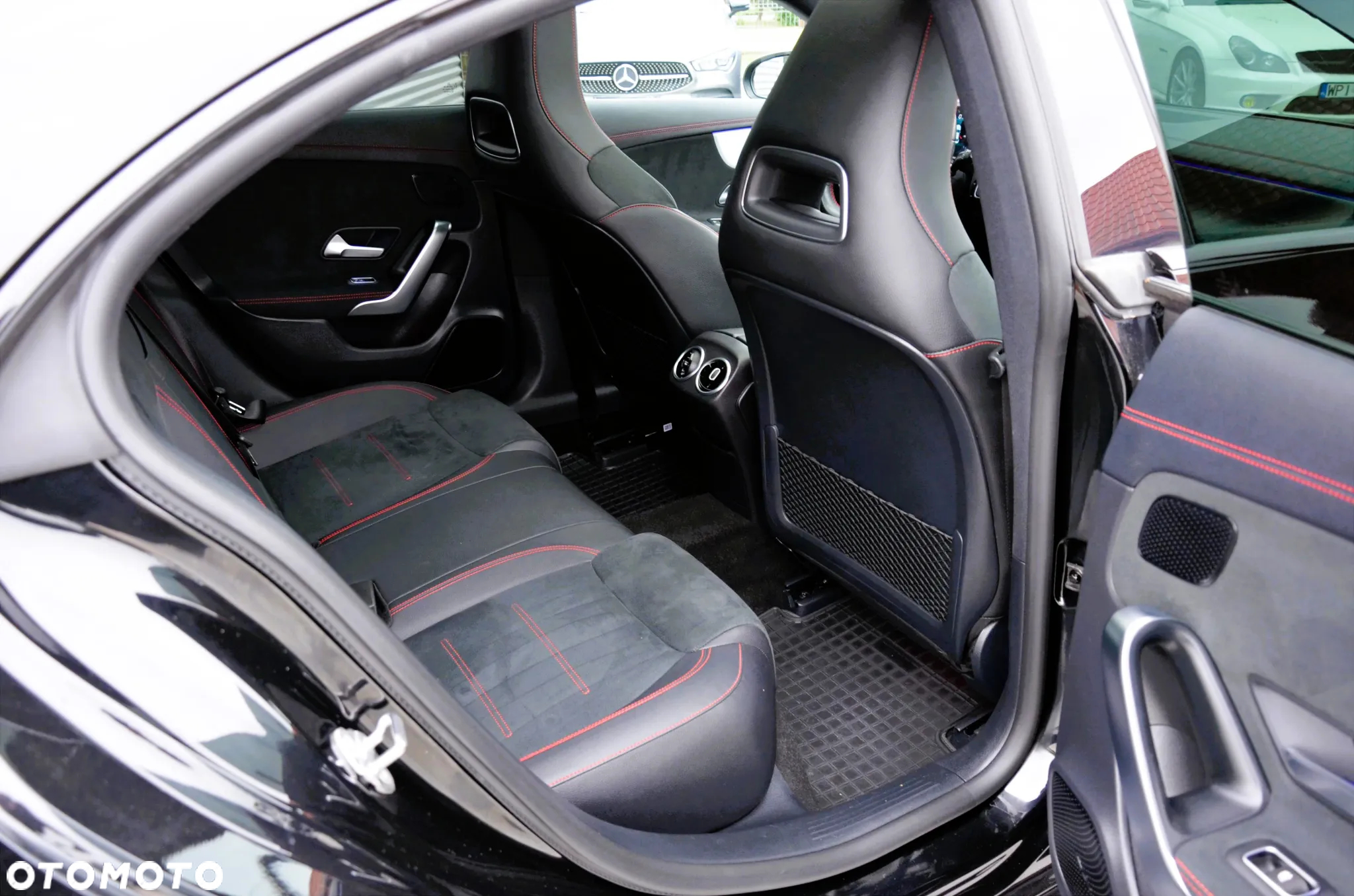 Mercedes-Benz CLA 220 AMG Line 7G-DCT - 13