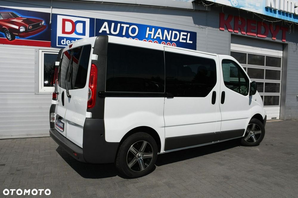 Renault Trafic - 12
