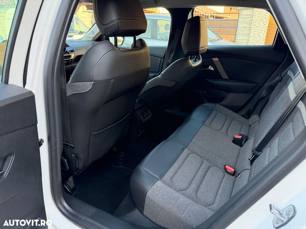 Citroën C4 BlueHDi 130 Stop&Start EAT8 SHINE - 18