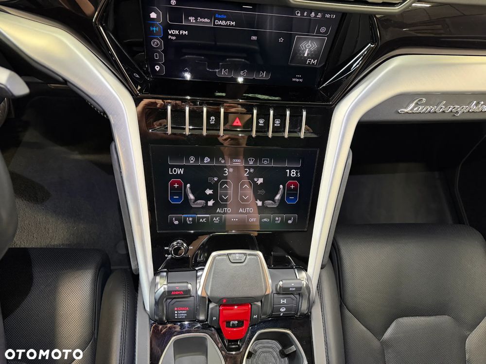 Lamborghini Urus - 18
