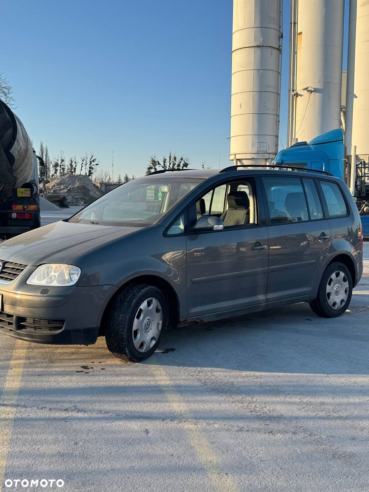 Volkswagen Touran 1.9 TDI Basis - 2