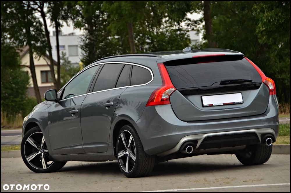 Volvo V60 D2 Drive-E R-Design Momentum - 4